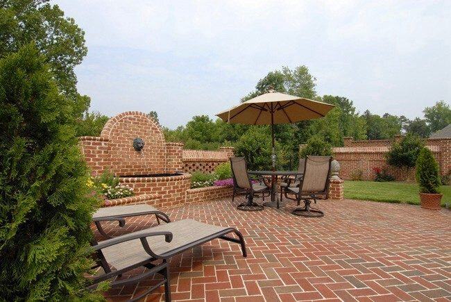 Pine Hall Brick Patio Pavet